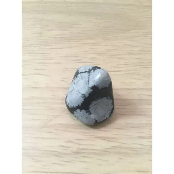 Lot Of Shiny Rocks - Picture 7 of 16